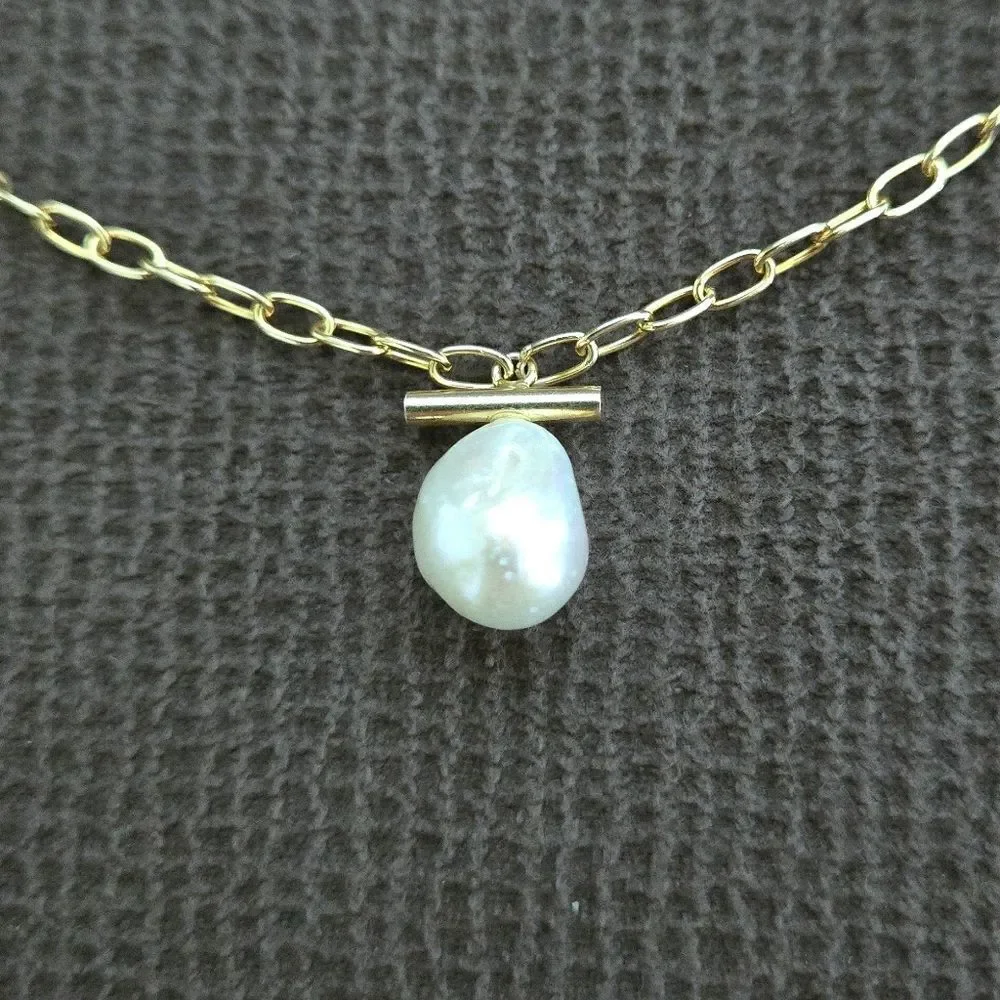 Stationary Freshwater Pearl Necklace - NWT
